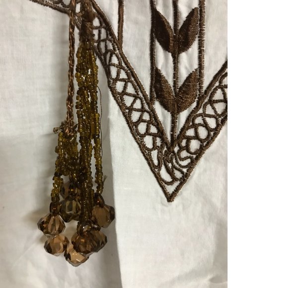 Le Chateau Woman White brown Embroidery Cotton Top Blouse Folk Cold Shoulder NWT - Picture 7 of 7